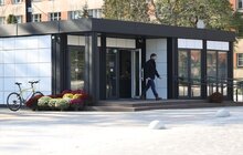 Фото 10: На полі почесних поховань №86А Личаківського цвинтаря запрацював інформаційний центр: які послуги там можна отримати (відео)