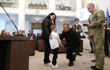 Фото 6: До Дня Героїв у Львові 30 захисників посмертно нагородили «Почесним знаком Святого Юрія» (фото/відео)