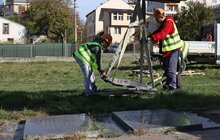 Фото 3: У Львові на Личаківському військовому цвинтарі відновили роботи з ексгумації давніх поховань: демонтовують радянські плити (відео)