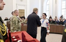 Фото 13: У День захисників і захисниць 30 львів’ян посмертно нагородили «Почесним знаком Святого Юрія» (фото)