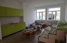 Фото 9: У дитячий садок «Казка», який торік постраждав від російської ракети, повернулись діти (відео)