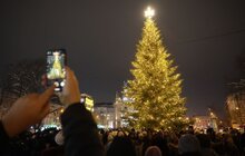 Фото 4: У Львові засвітили головну ялинку міста (відео)