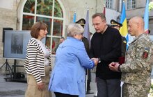 Фото 18: У Львові 30 захисників посмертно нагородили «Почесним знаком Святого Юрія» (фото/відео)