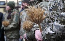Фото 18: На площі Ангелів встановили головного різдвяного дідуха Львова (фото/відео)