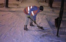 Фото 72: Для посипання доріг від ожеледиці минулої доби використано 513 м3 піскосуміші та 212 м3 солі