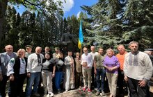 Фото 1: Львівська громада вшановує 135-ту річницю від дня народження Євгена Коновальця