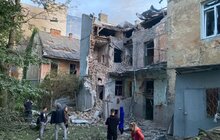 Фото 3: Пошкоджено 46 будинків, вибиті 522 вікна, 1 людина госпіталізована: наслідки нічного ворожого обстрілу Львова (відео)