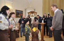 Фото 1: До Львова привезли Вифлеємський вогонь миру