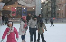 Фото 1: У Львові 200 дітей безкоштовно відвідали ковзанку