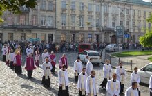 Фото 1: У Львові відбулась процесійна хода на честь блаженного Якова Стрепи