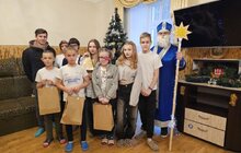 Фото 1: Місто подарувало дітям, які потребують найбільше, подарунки від святого Миколая