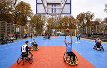 Фото 1: У Львові ветерани та їхні рідні випробували різні види адаптивного спорту на відкритому тренуванні (фото/відео)
