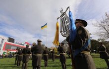 Фото 6: На площі перед Центром Довженка у Львові урочисто підняли Державний прапор