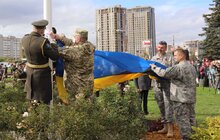 Фото 19: На площі перед Центром Довженка у Львові урочисто підняли Державний прапор