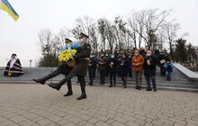 Фото 3: У Львові на Личаківському кладовищі вшанували Героїв