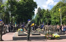 Фото 9: У Львові вшанували Героїв України