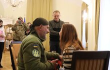Фото 12: У львівській Ратуші одружилися військовий та волонтерка