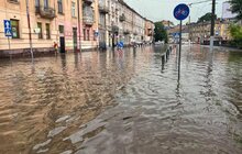 Фото 5: У мерії засідає штаб щодо ліквідації наслідків негоди: комунальні служби вже працюють на вулицях міста
