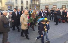 Фото 9: Влада міста покладанням квітів вшанувала пам’ять Михайла Грушевського