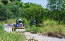 Фото 8: Дерев’яні будинки, відпочинкова зона з озером, дитячий та спортивний майданчики: у Львові завершують будівництво житла для вагітних переселенок