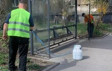 Фото 2: У Львові і приєднаних громадах помиють понад 400 павільйонів зупинок