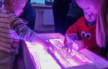 Фото 4: Для діток з Центру соціальної підтримки провели заняття з пісочної анімації 