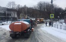 Фото 13: Усі комунальні служби працюють у посиленому режимі