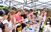Фото 8: Майже 5 тисяч книг зібрали ще до старту: у Львові триває «Книжкова площа»