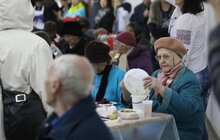 Фото 17: «Оселя» організувала Великодній сніданок для потребуючих