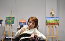 Фото 5: Не лише малює, а й допомагає армії: вихованиця «Джерела» представила виставку живопису