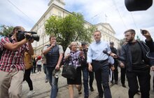 Фото 2: Міський голова Львова поспілкувався з псевдоактивістами
