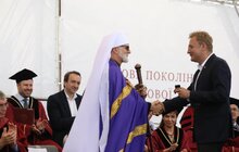 Фото 12: Мер Львова привітав випускників УКУ