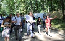 Фото 9: Мер Львова оглянув виконання робіт з будівництва Інформаційно-освітнього центру та парковки в Шевченківському гаю
