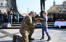 Фото 3: У день захисників та захисниць України мерія Львова відзначила військових та волонтерів