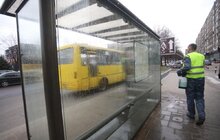 Фото 1: Сьогодні на вулицях Львова працюють порохотяги і водовозки: миють дороги і тротуари