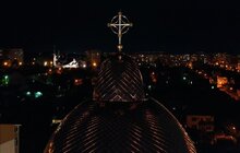 Фото 1: У Львові підсвітили ще один храм