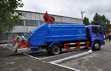 Фото 2: «Небагато є країн в світі, які здатні випускати такі трамваї», - А. Садовий