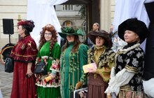 Фото 34: У Львові відбулося карнавальне відкриття театрального фестивалю «Золотий Лев на вулиці - 2020»
