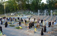 Фото 12: «Людина, яка має у серці любов, здатна на героїзм, насправді не вмирає», - Блаженніший Святослав під час молитви на Личакові
