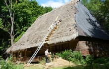 Фото 3: Музей народної архітектури і побуту реставрує 8 експонатів