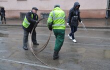 Фото 3: На вул.Промисловій демонтують контактну мережу