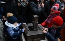 Фото 7: У Львові незрячі зможуть «побачити» Ратушу на дотик