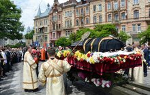 Фото 27: У Львові тисячі вірян попрощались з Блаженнішим Любомиром Гузаром