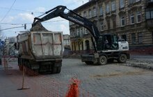Фото 6: Тривають демонтажні роботи на перехресті вул. Личаківська-Мечникова