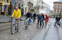 Фото 16: У Львові вперше провели позачергове засідання виконавчого комітету на велосипедах