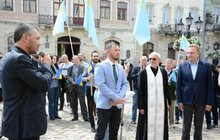 Фото 10: Львів вшановує 75-ту річницю депортації кримських татар