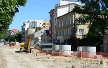 Фото 9: На перехресті вул. Личаківська-Мечникова розпочали встановлювати трамвайні плити