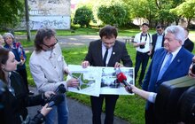 Фото 12: У Замарстинівському сквері висадили перше символічне дерево, ознаменувавши старт його реконструкції