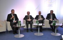 Фото 10: «Важливо, щоб усі наші напрацювання Уряд ввів у життя до 25 травня», - А.Садовий під час ІІ Форуму місцевого самоврядування