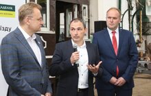 Фото 9: Mastercard та Ощадбанк обладнали львівські трамваї технологією безконтактної оплати